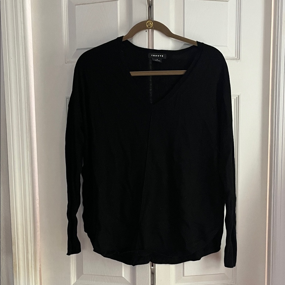 Trouve Black V-Neck Sweater